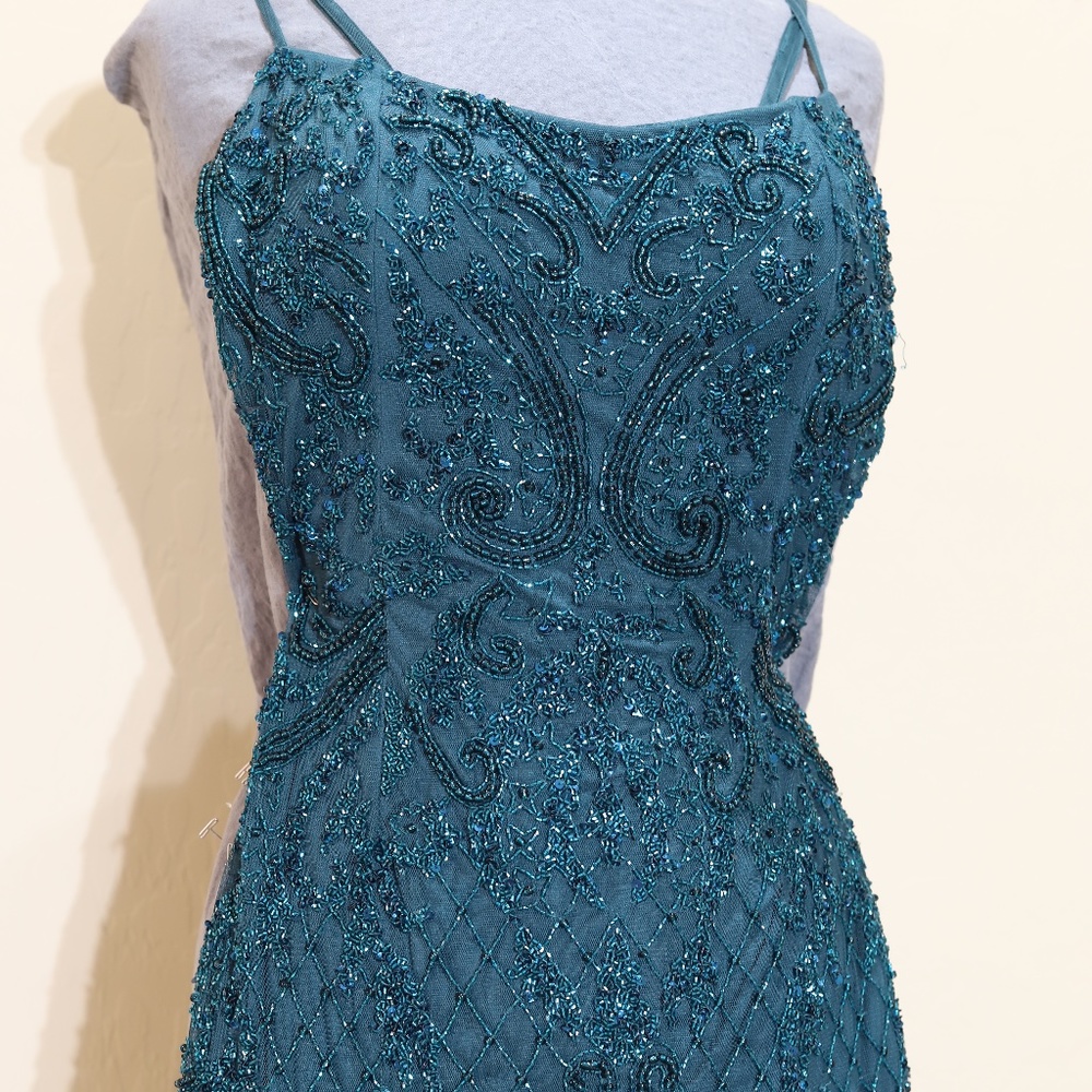 ALYCE square neck strappy back short dress in hunter green size 10